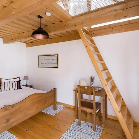 Mesendorf Gasthaus * Mese