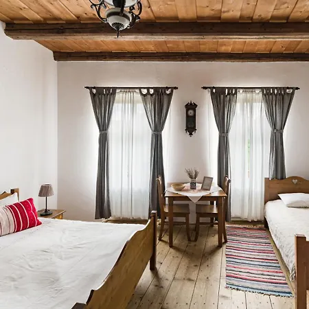 Mesendorf Gasthaus Panzió Mese